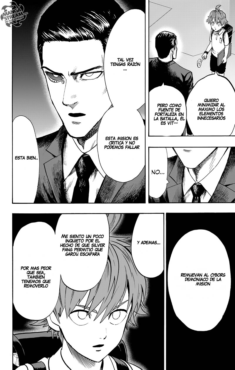 Read One Punch Man ES Manga Online