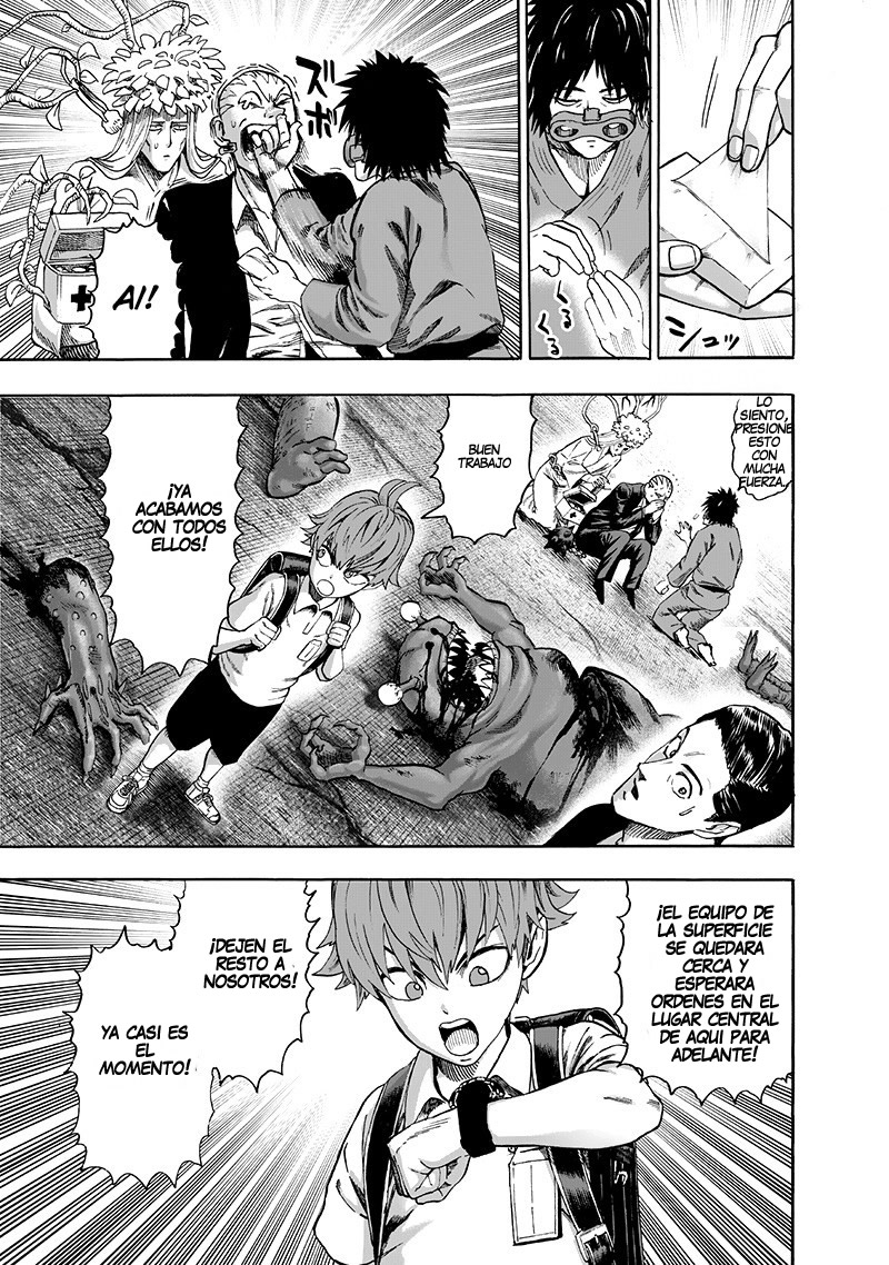 Read One Punch Man ES Manga Online